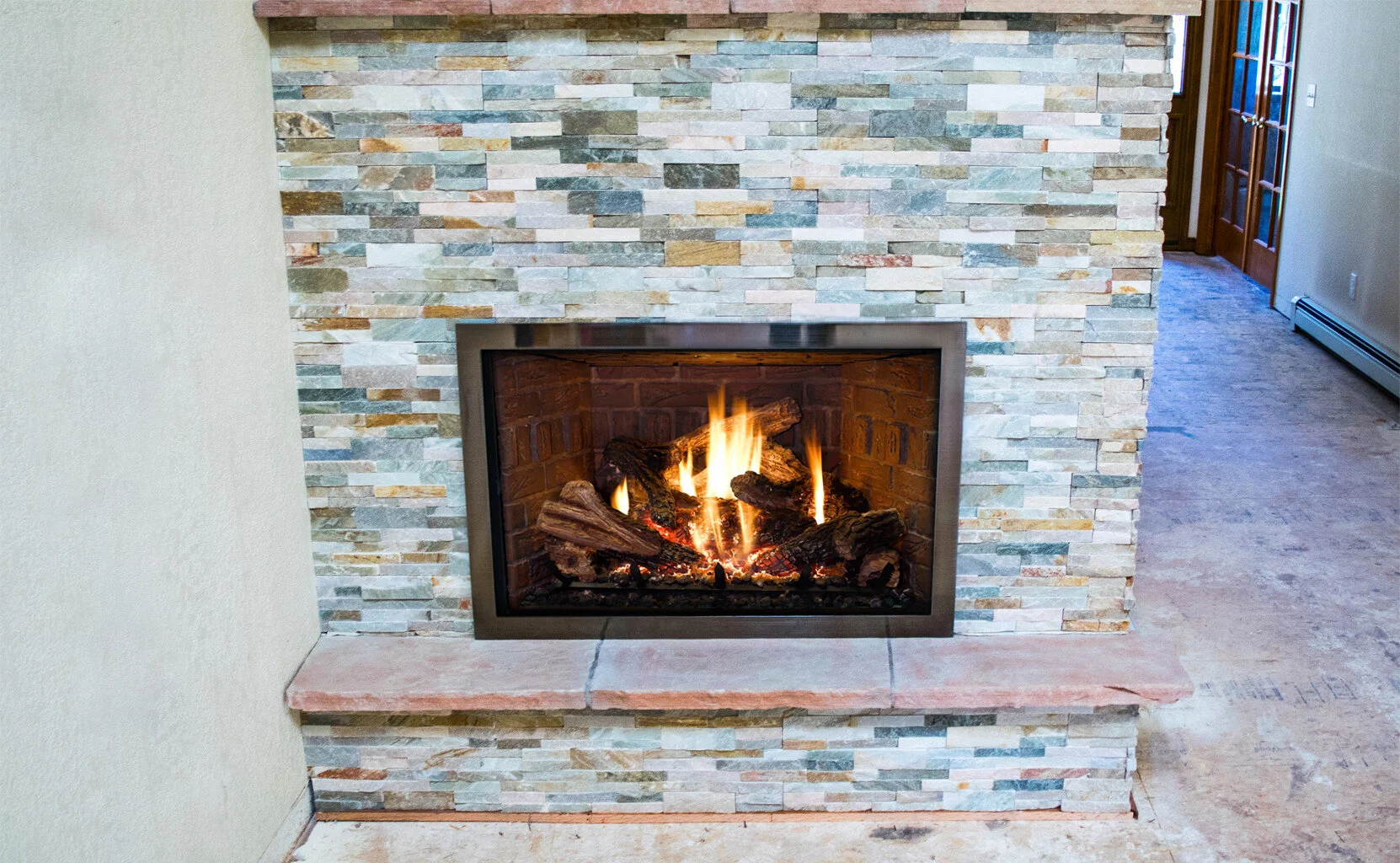 Mendota FV36 — Gas Fireplace